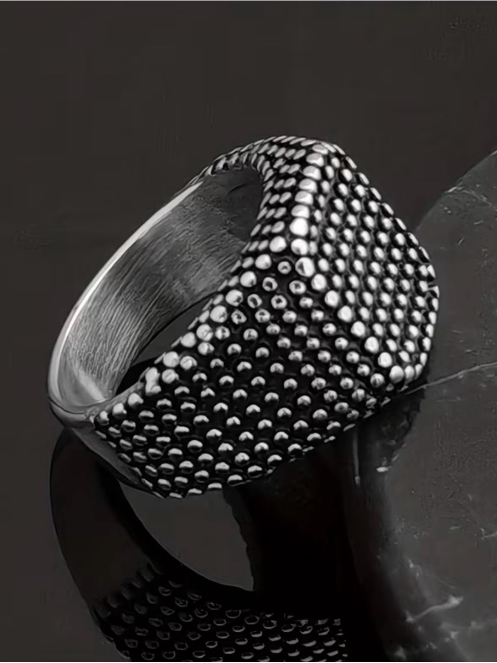 NWT Men’s Stainless Steel Dotted Signet Ring Black Size 10